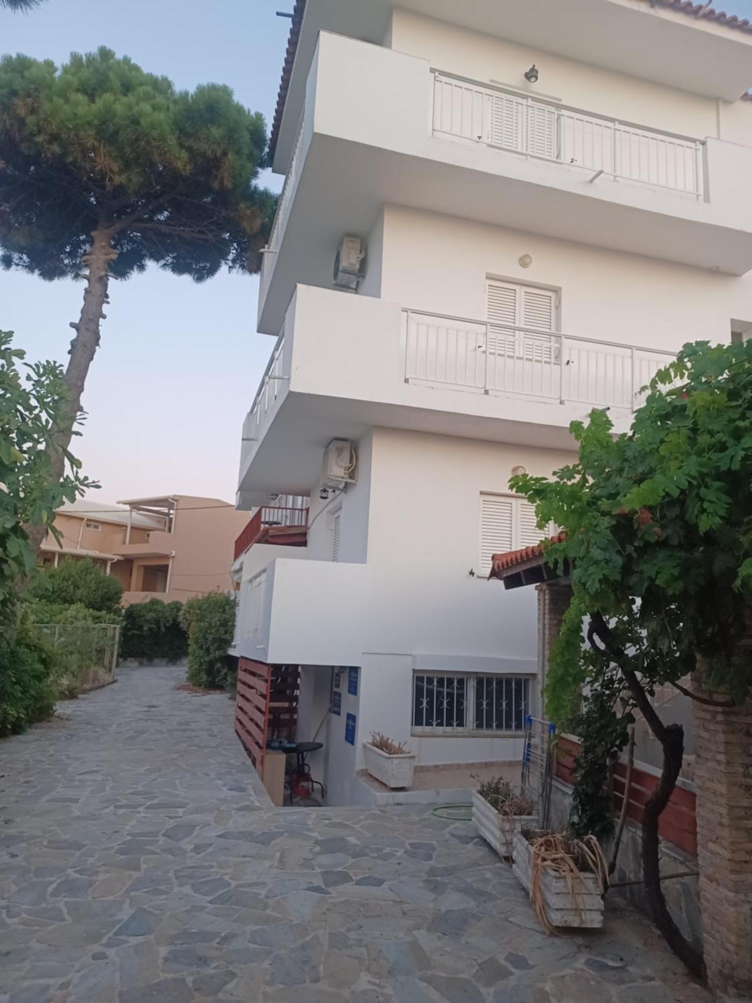 Tassos & Marios Ii * Alykanas (Zakynthos)